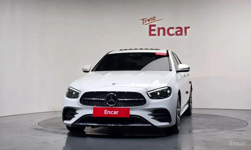 Mercedes-Benz E 220 E220d 4MATIC AMG Line 2023