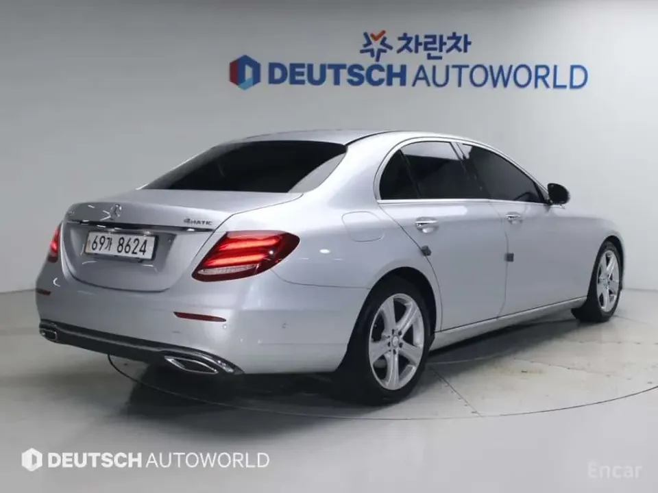 Mercedes-Benz E 220 E220d 4MATIC Avantgarde 2017