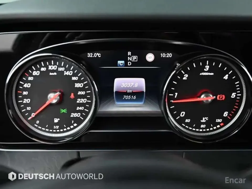Mercedes-Benz E 220 E220d 4MATIC Avantgarde 2017