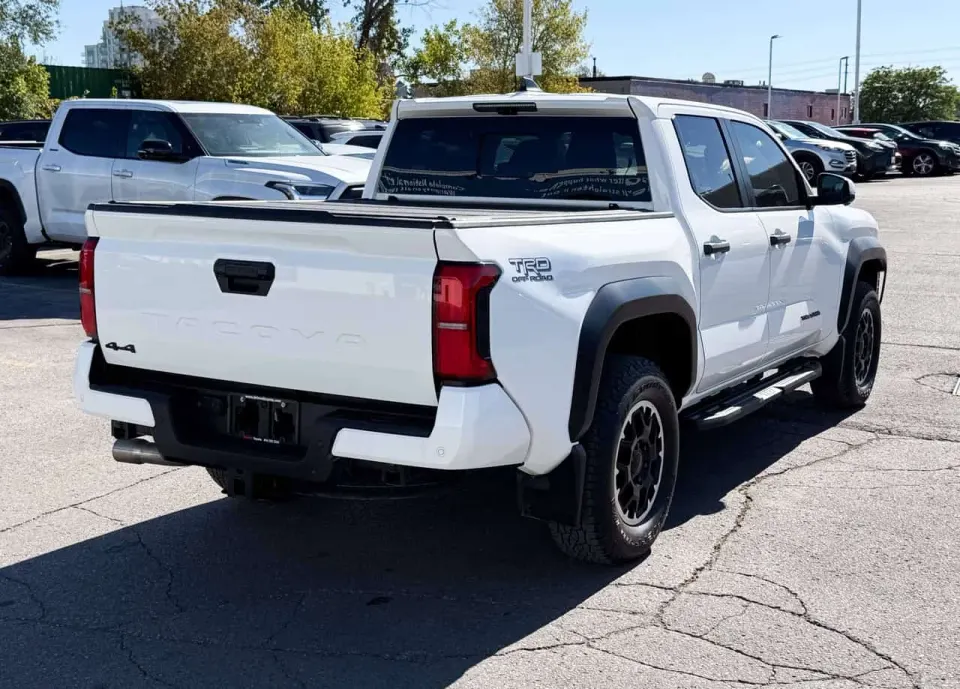 Toyota Tacoma TRD Sport Premium Package 2024