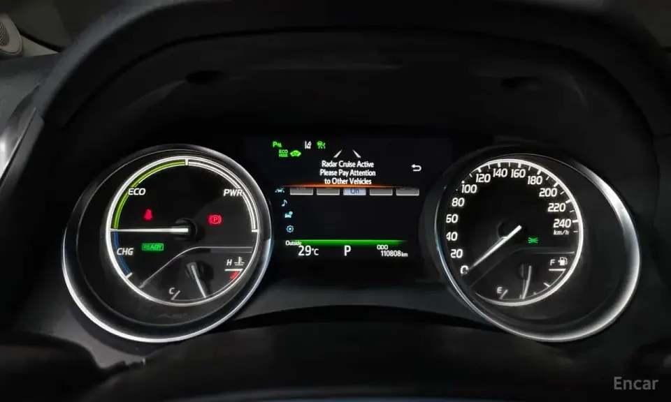 Toyota Camry 2.5 XLE Hybrid 2018