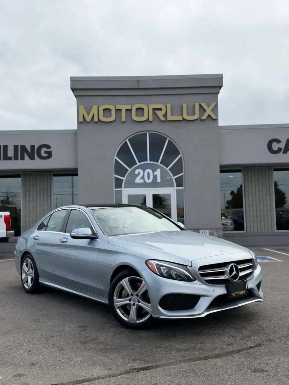 Mercedes-Benz C 400 4dr Sdn C 400 4MATIC 2015