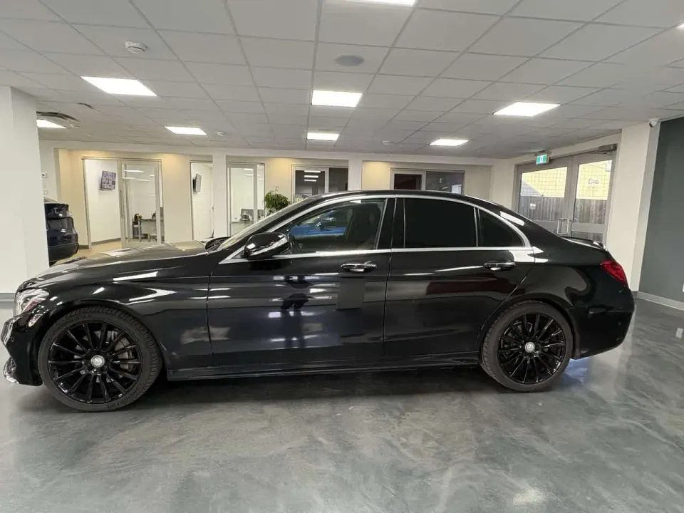 Mercedes-Benz C 400 4dr Sdn C 400 4MATIC 2015