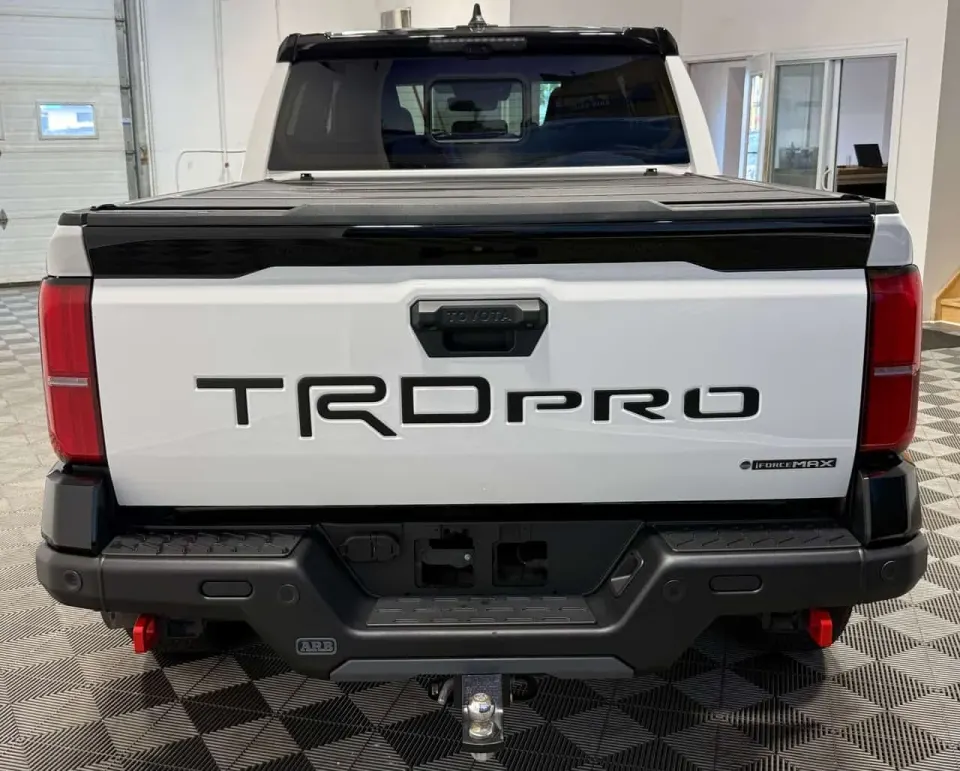 Toyota Tacoma TRD PRO, Hybrid, Loaded, One Owner, Accident Free! 2025