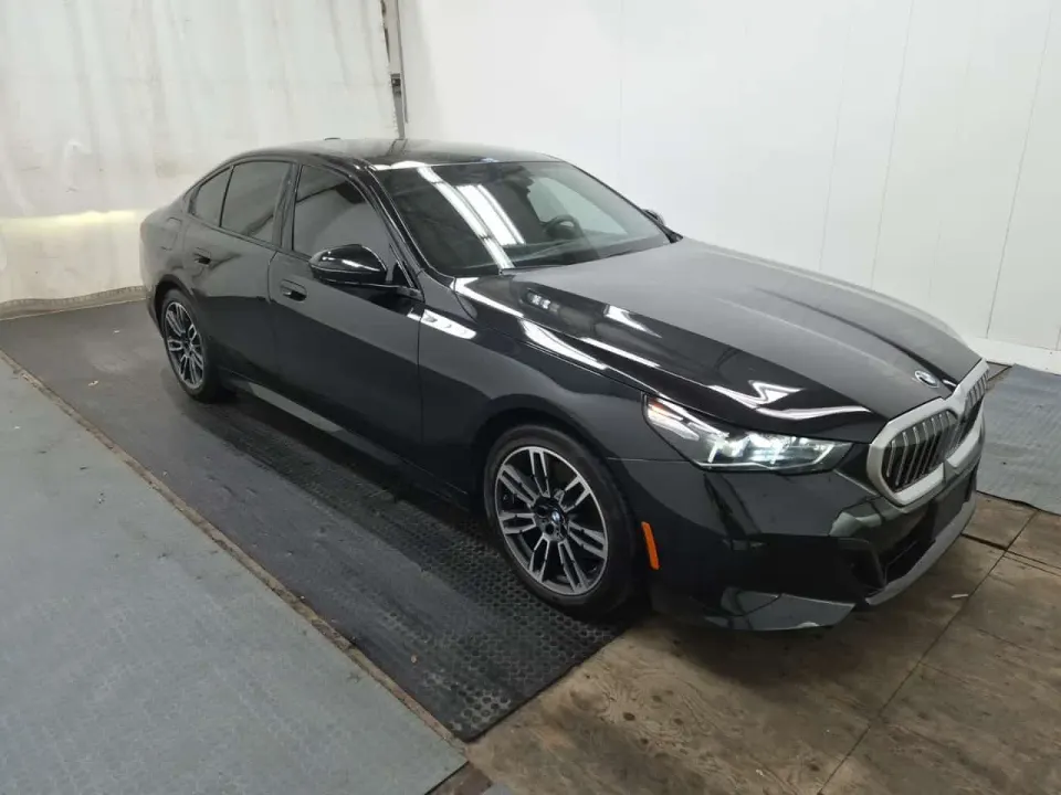 BMW Sedan 530i Xdrive 2026