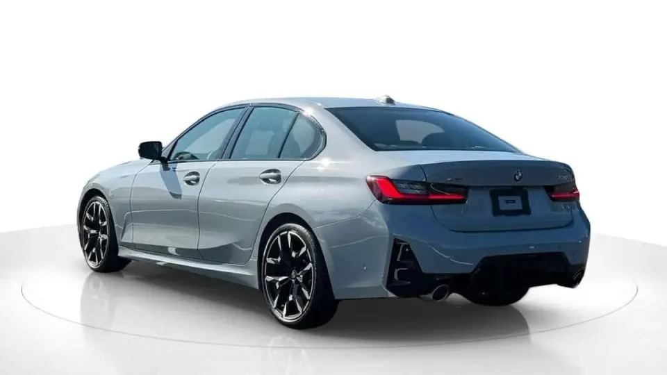 BMW 330i 330i xDrive | M-Sport Package 2025