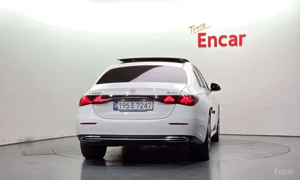 Mercedes-Benz E 220 E220d 4MATIC Exclusive 2024