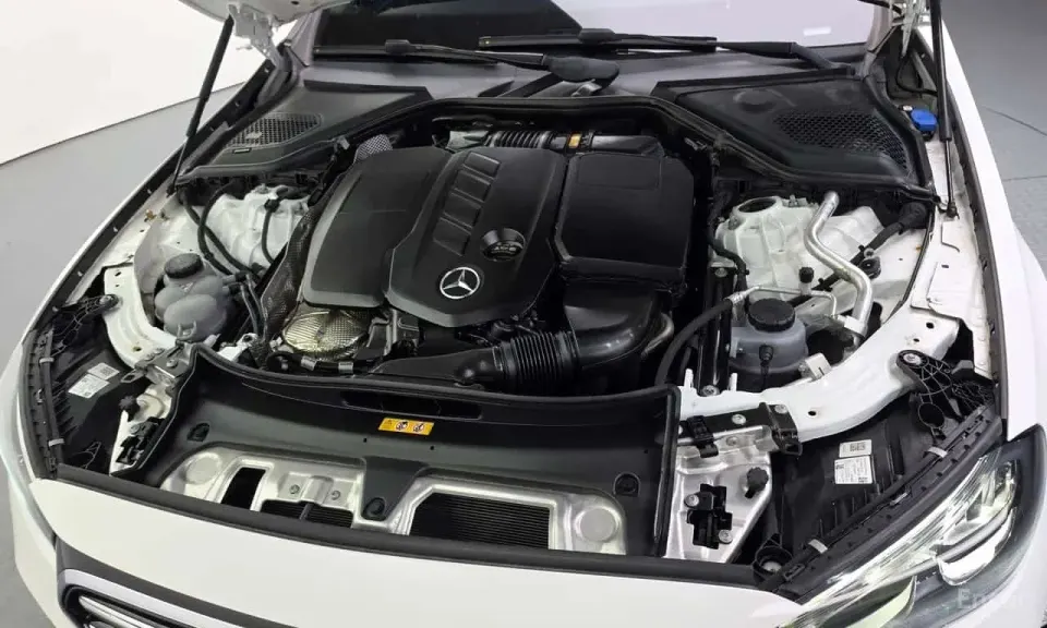 Mercedes-Benz E 220 E220d 4MATIC Exclusive 2024