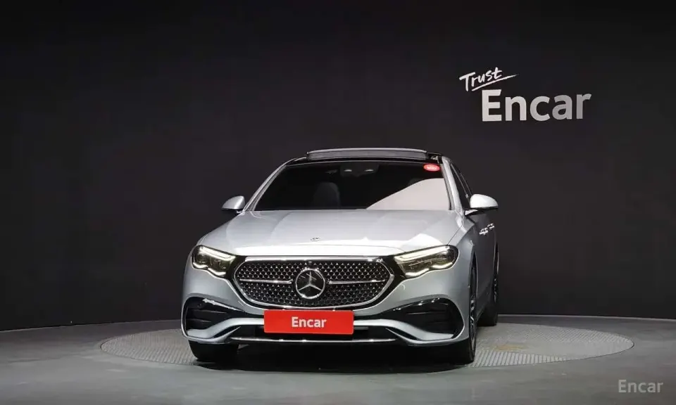 Mercedes-Benz E 300 E300 4MATIC AMG Line 2024