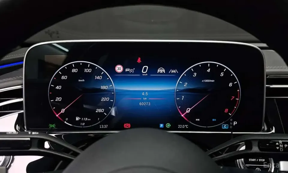 Mercedes-Benz E 300 E300 4MATIC AMG Line 2024