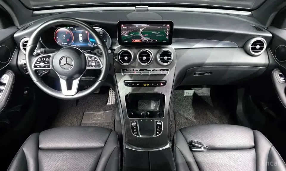 Mercedes-Benz GLC300 4MATIC Premium Coupe 2020