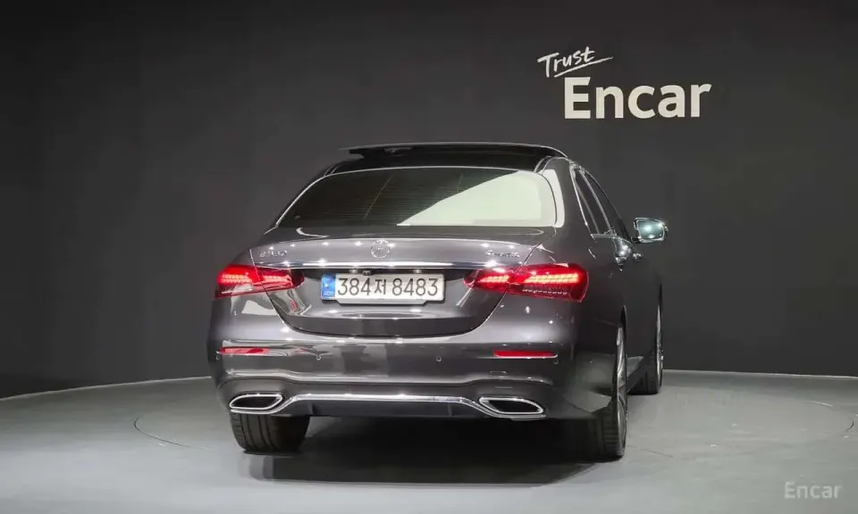 Mercedes-Benz E 350 E350 4MATIC AMG Line 2021