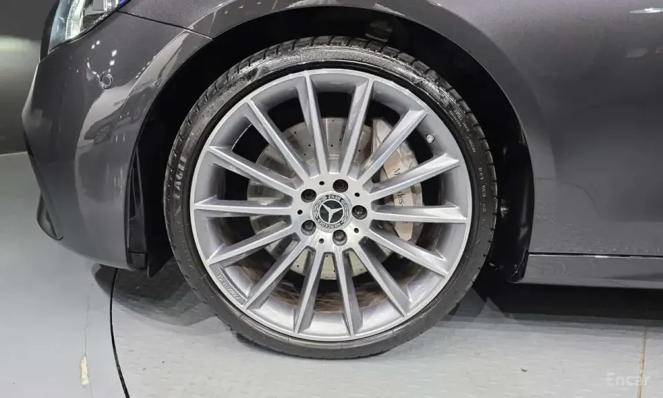 Mercedes-Benz E 350 E350 4MATIC AMG Line 2021