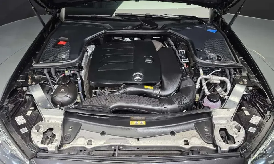 Mercedes-Benz E 350 E350 4MATIC AMG Line 2021