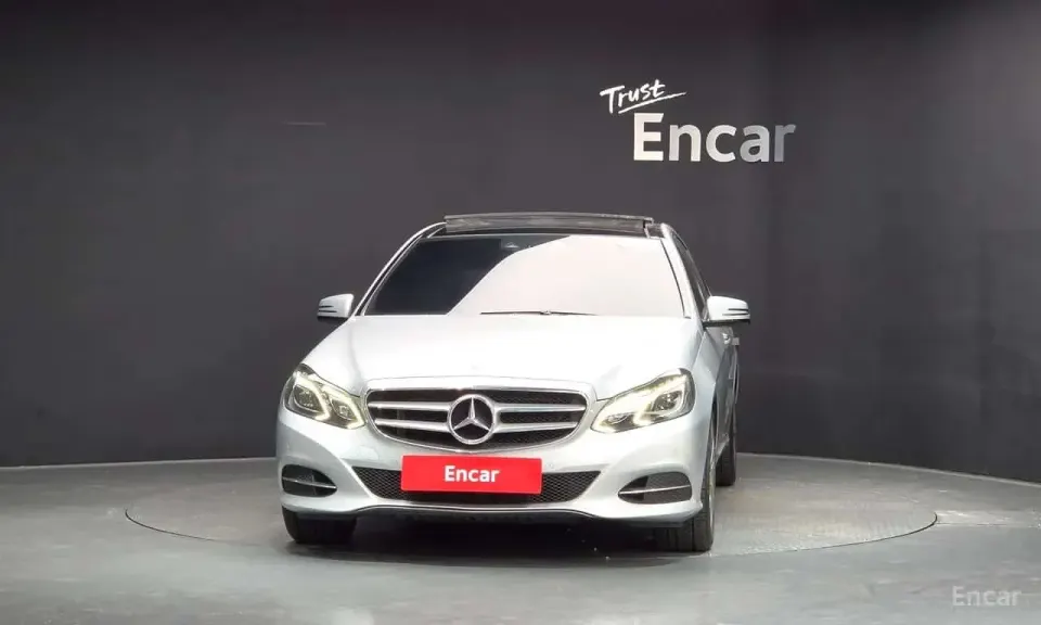 Mercedes-Benz E 300 E300 4MATIC Avantgarde 2014