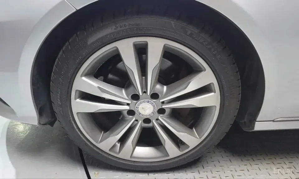 Mercedes-Benz E 300 E300 4MATIC Avantgarde 2014