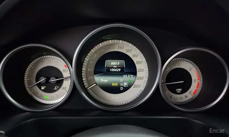 Mercedes-Benz E 220 E220 Bluetec Avantgarde 2015