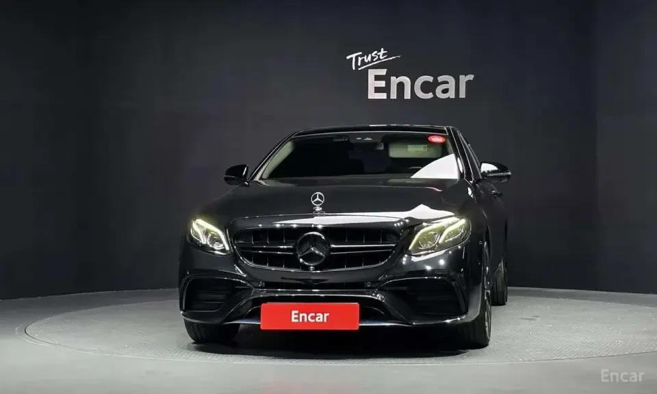 Mercedes-Benz E 300 E300 4MATIC Exclusive 2016