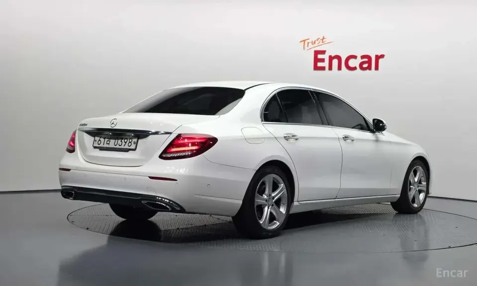 Mercedes-Benz E 220 E220d Avantgarde 2016