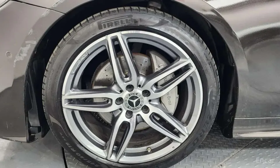 Mercedes-Benz E 220 E220d Coupe 2019