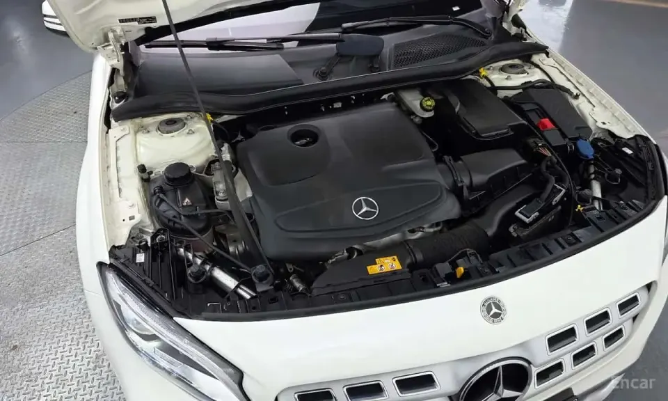 Mercedes-Benz GLA220 Premium 2019