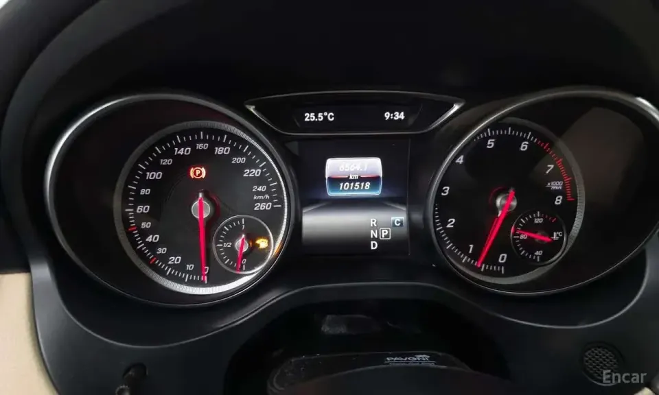 Mercedes-Benz GLA220 Premium 2019
