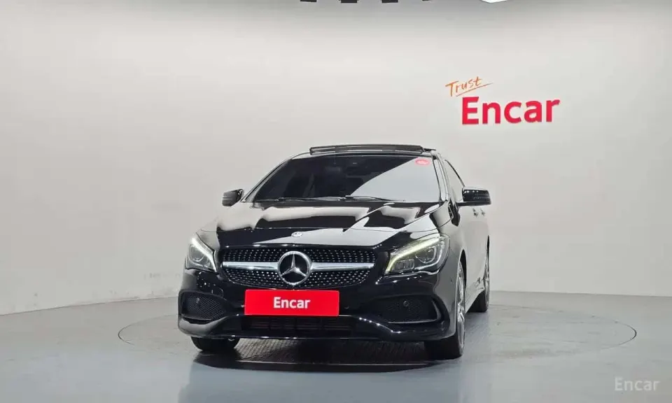 Mercedes-Benz CLA220 AMG Line 2018