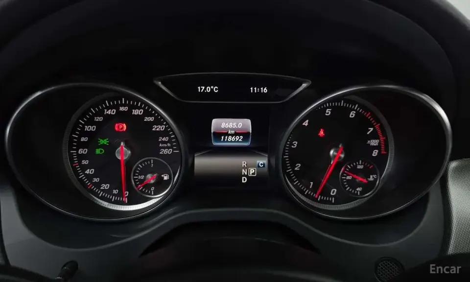 Mercedes-Benz CLA220 AMG Line 2018