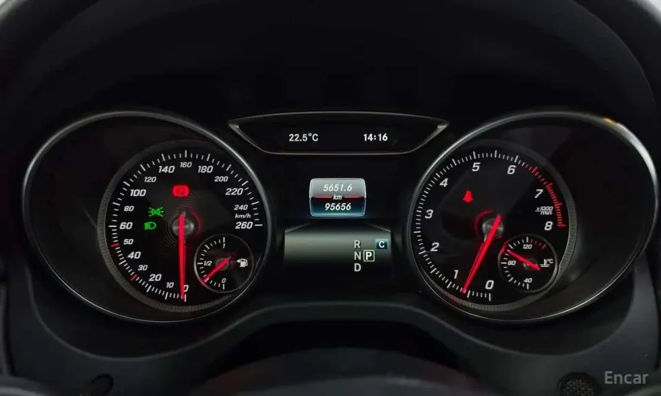 Mercedes-Benz GLA220 2019