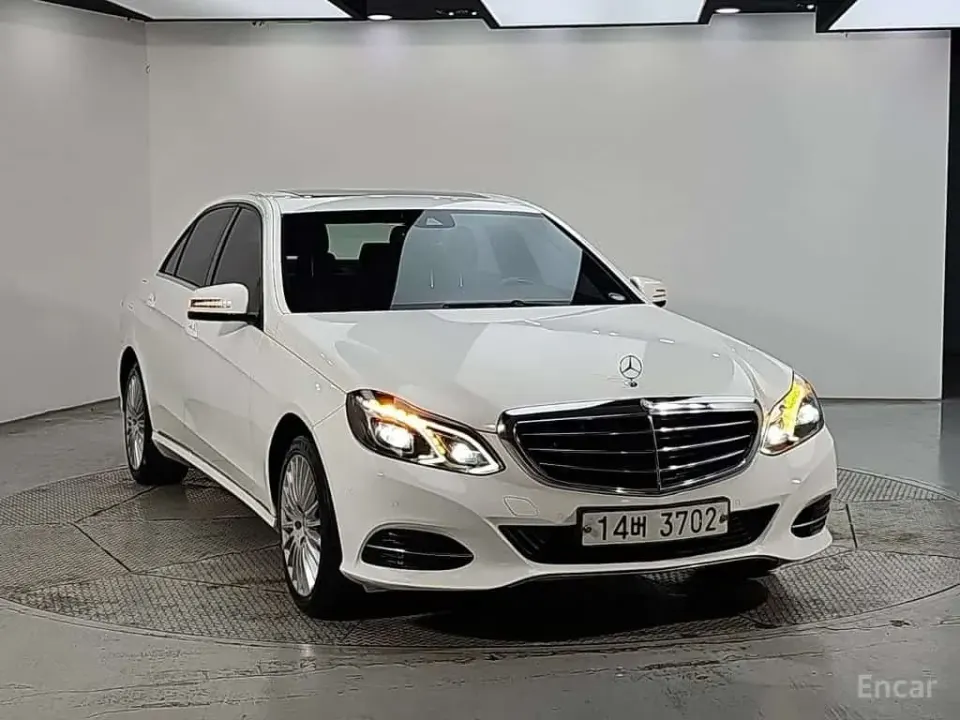 Mercedes-Benz E 200 E200 Elegance 2014