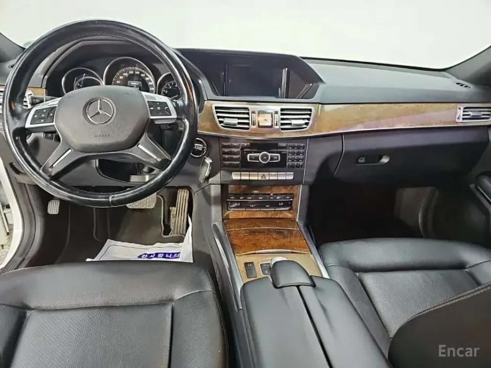 Mercedes-Benz E 200 E200 Elegance 2014