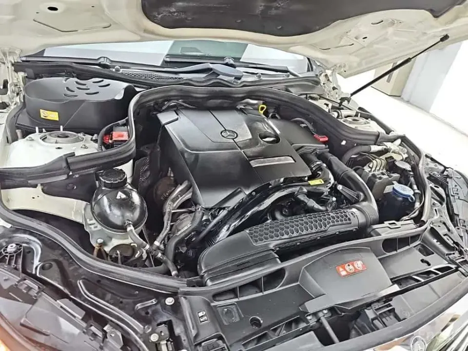 Mercedes-Benz E 200 E200 Elegance 2014