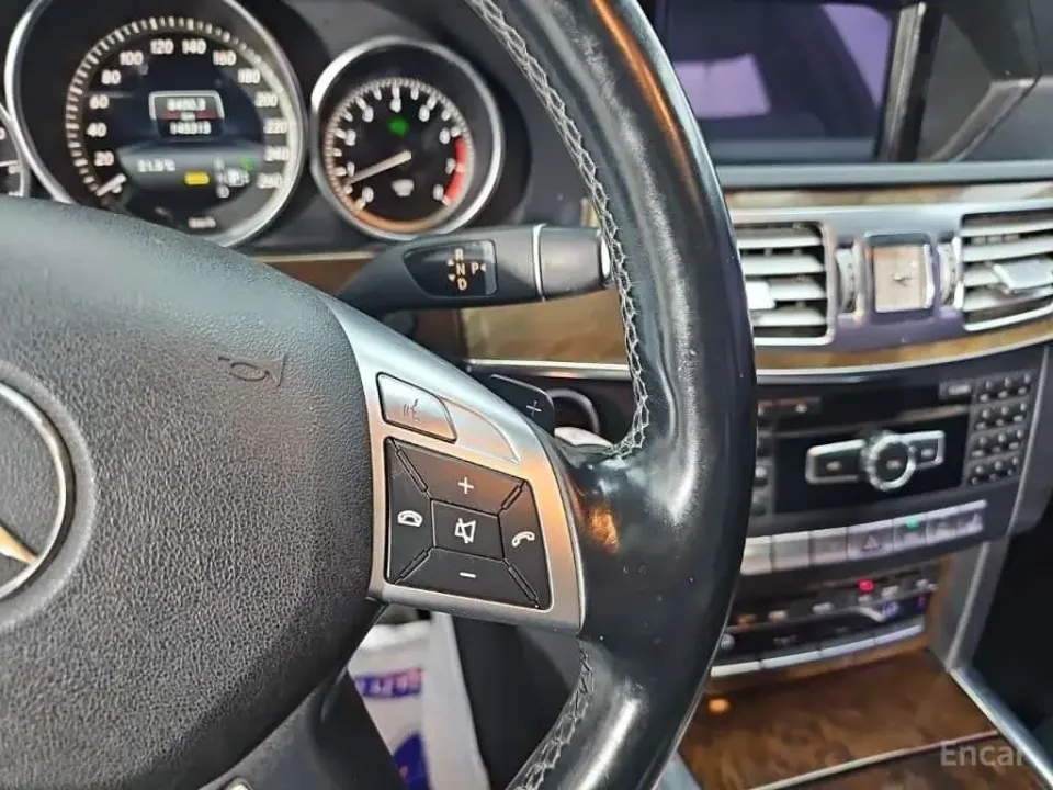 Mercedes-Benz E 200 E200 Elegance 2014