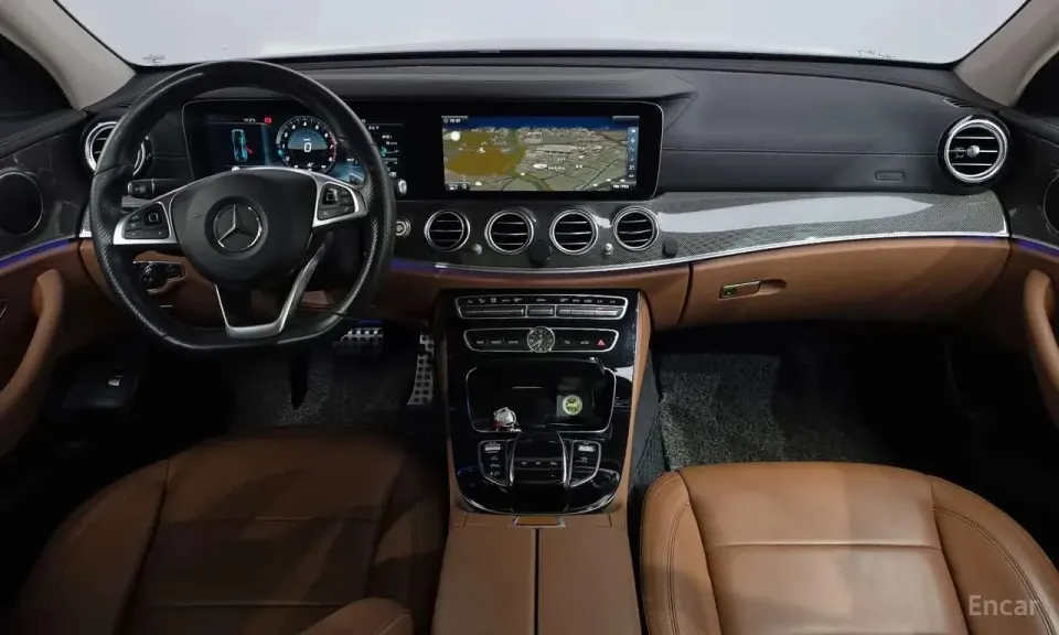 Mercedes-Benz E 300 E300 4MATIC AMG Line 2017