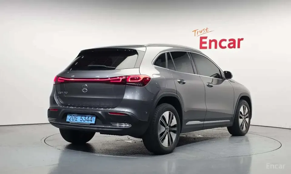 Mercedes-Benz EQA250 2021