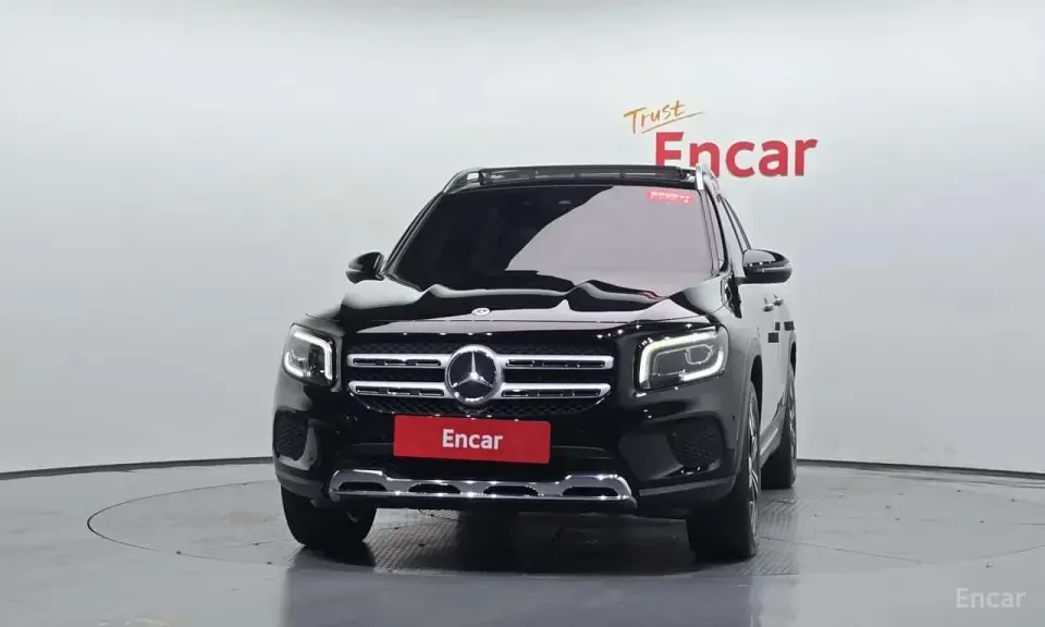 Mercedes-Benz GLB220 2021
