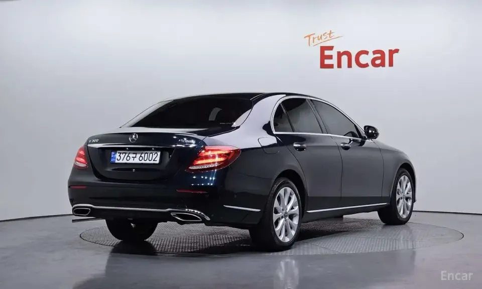 Mercedes-Benz E 300 E300 4MATIC Exclusive 2018