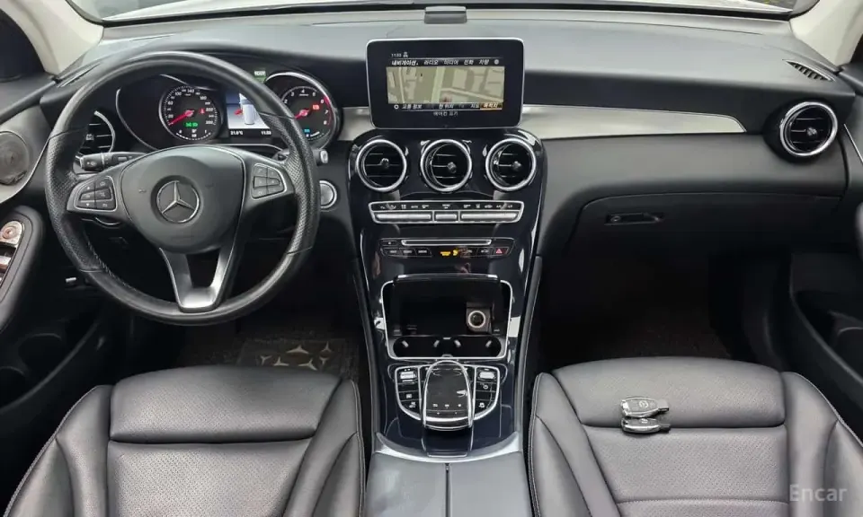 Mercedes-Benz GLC350e 4MATIC Premium 2019
