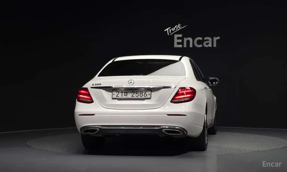 Mercedes-Benz E 300 E300 Avantgarde 2019