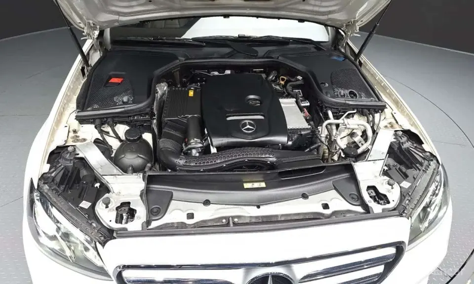 Mercedes-Benz E 300 E300 Avantgarde 2019