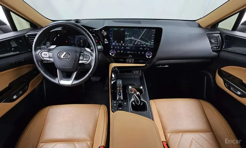 Lexus NX Premium 2023