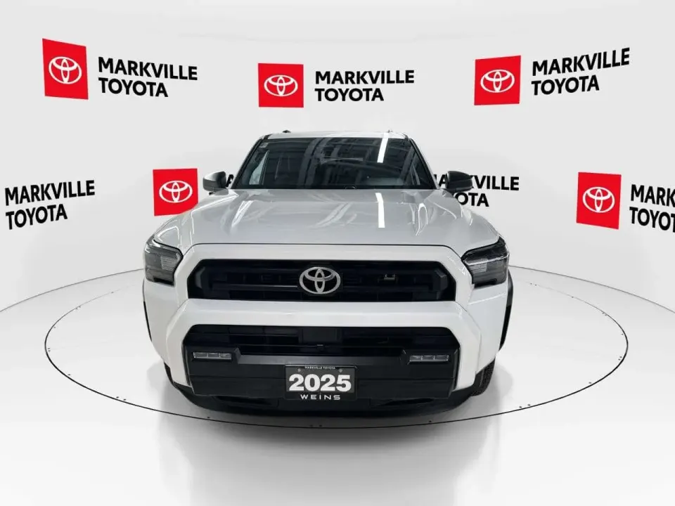 Toyota 4runner 2.4 2 SETS OF TIRES | 7 SEATS | HEATED SEATS | 4WD 2025