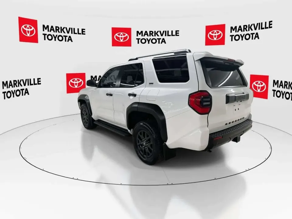 Toyota 4runner 2.4 2 SETS OF TIRES | 7 SEATS | HEATED SEATS | 4WD 2025