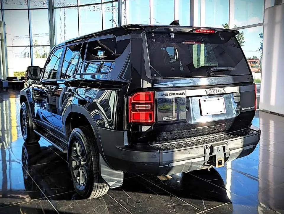 Toyota Land cruiser 2.4 Hybrid Base 2024