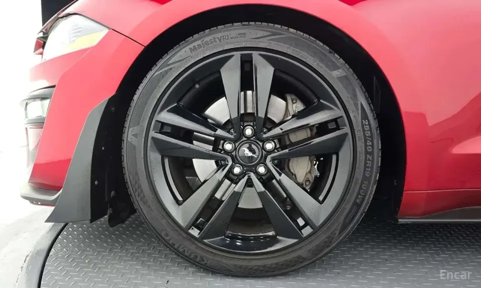 Ford Mustang Convertible 2018