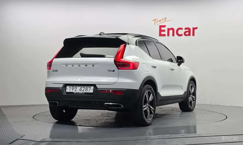 Volvo XC40 T4 R-Design 2019