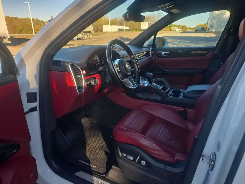 Porsche Cayenne AWD 2019