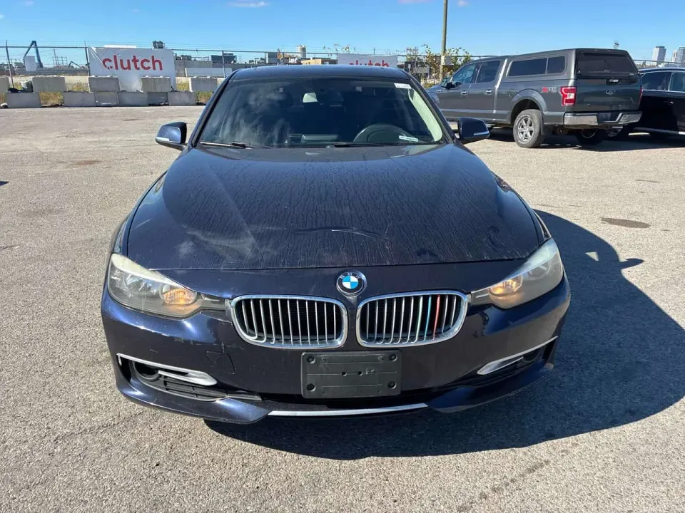 BMW 4dr Sdn 320i xDrive AWD 2013