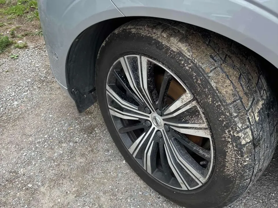 Volvo XC60 Plus Bright Theme 2023