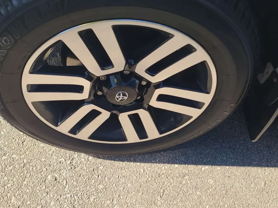 Toyota 4runner SR5 2016